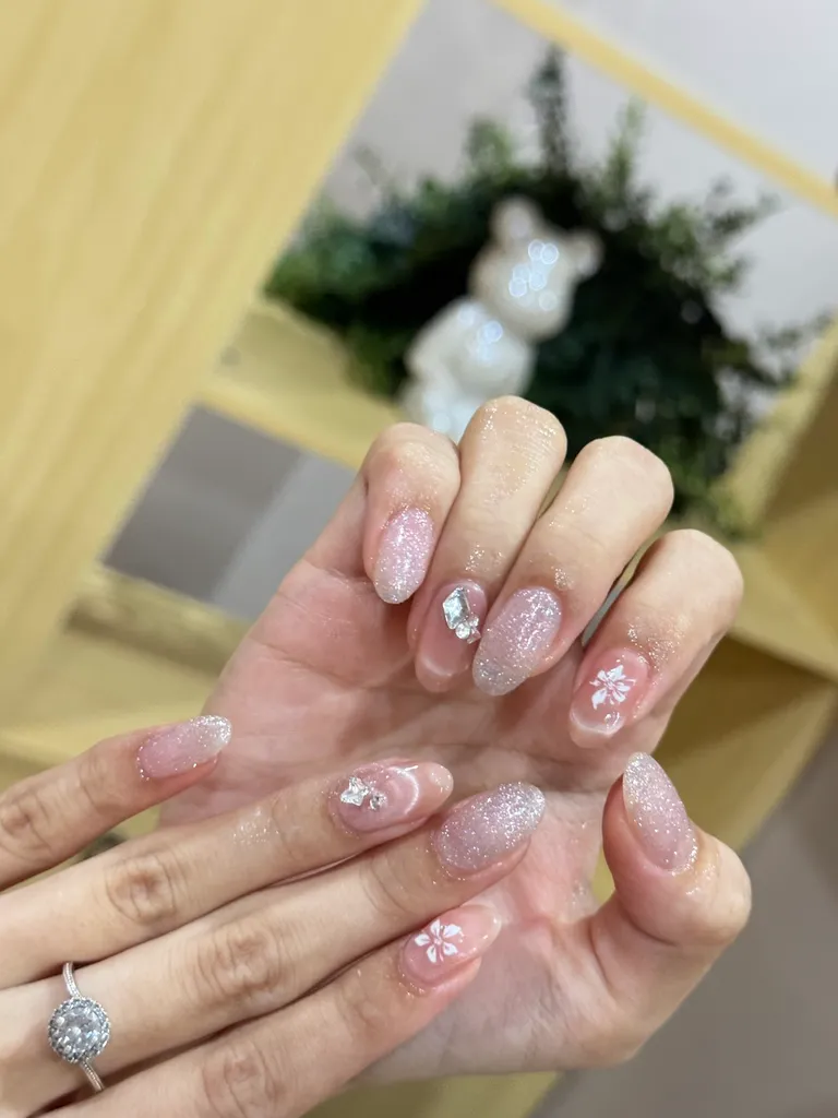 Moonlight Nails and Spa - Photo 1